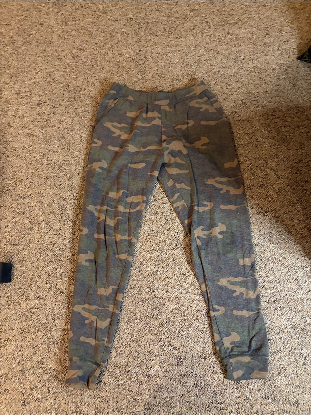 Women’s Pixilane Camo Track Joggers - Olive Camo